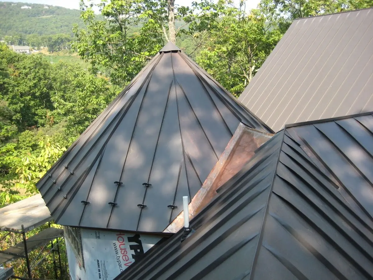 Professional Roof Tarp Installation by Craftsman Roofing in Avondale